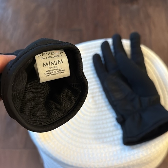 Spyder Men's Black Gloves - Picture 2 of 2
